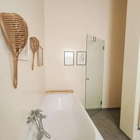 Апарт-отель Cascina Borgofrancone