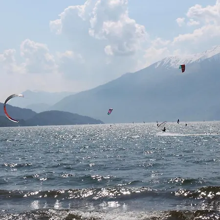 Cascina Borgofrancone Apart Otel Gera Lario