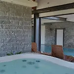 Hotel apartamentowy Cascina Borgofrancone Gera Lario
