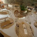 Hotel apartamentowy Cascina Borgofrancone