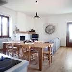 Cascina Borgofrancone Aparthotel Gera Lario