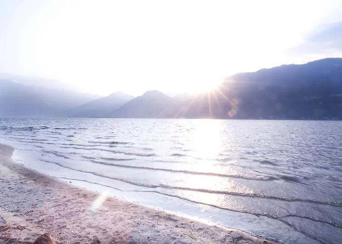 Апарт-отель Cascina Borgofrancone Джера-Ларио