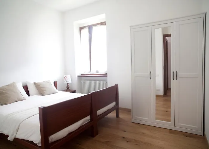 Cascina Borgofrancone Gera Lario